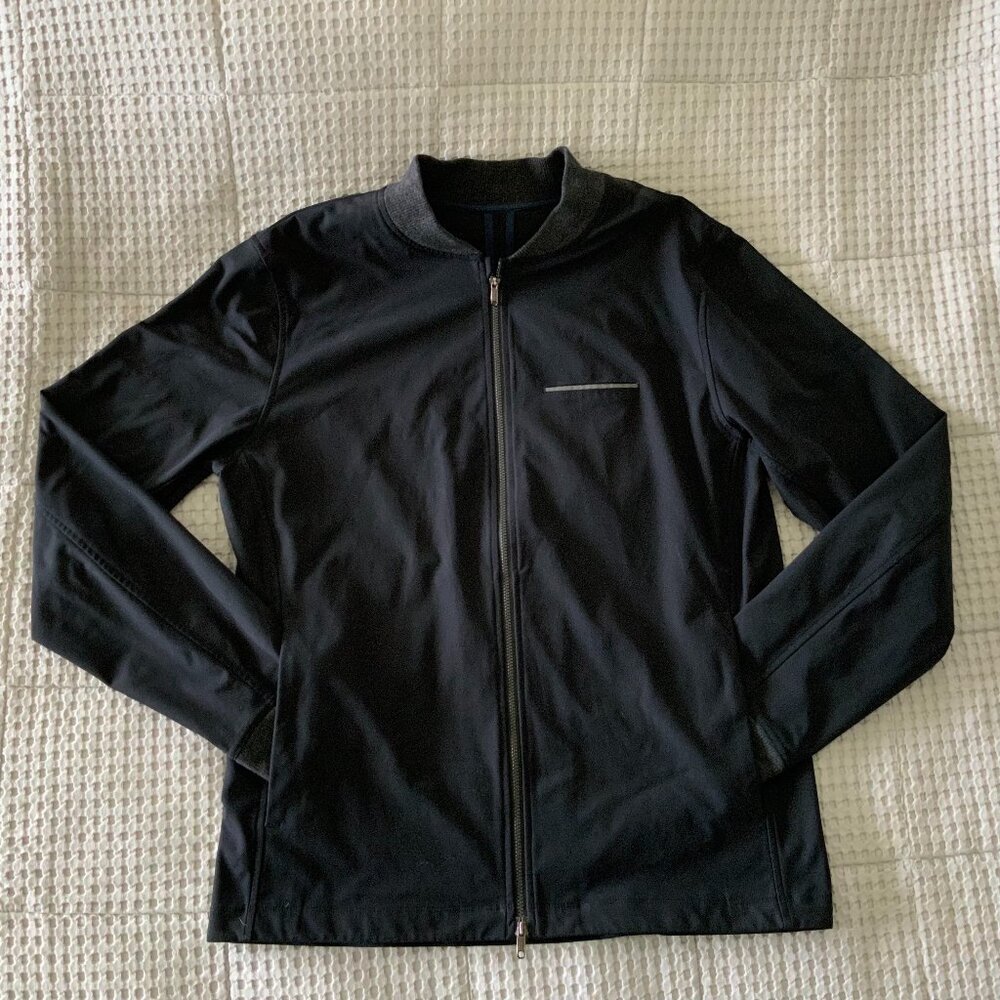 lululemon Men’s Swipe Right Jacket size M